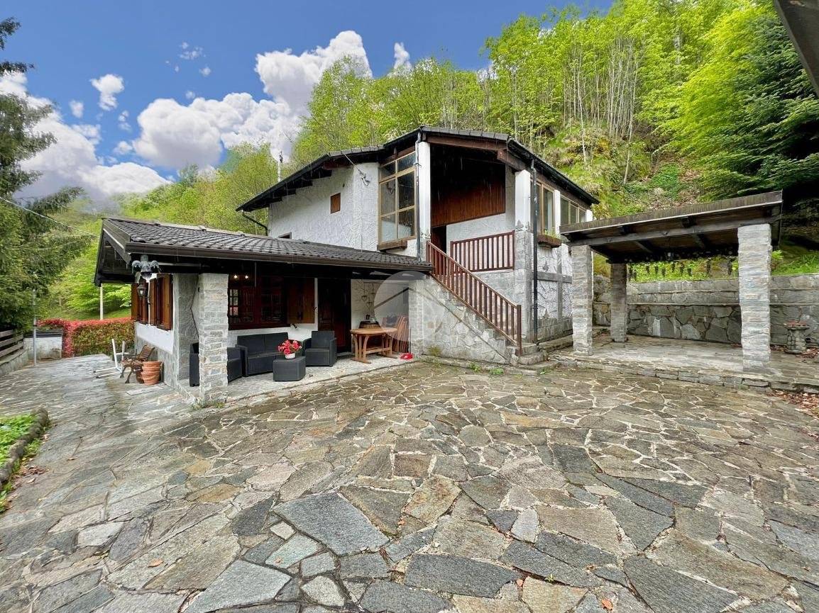 2 bedrooms Villa in Lemie, Italy No. 68913