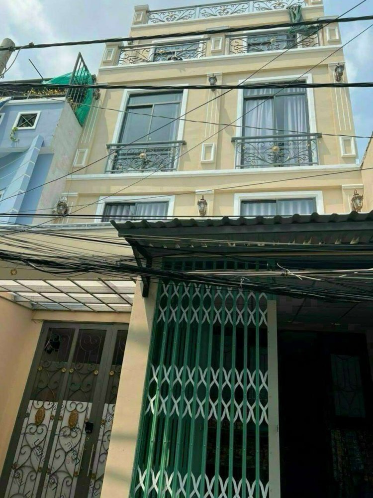 90m² Apartment in District 7, Vietnam No. 15691