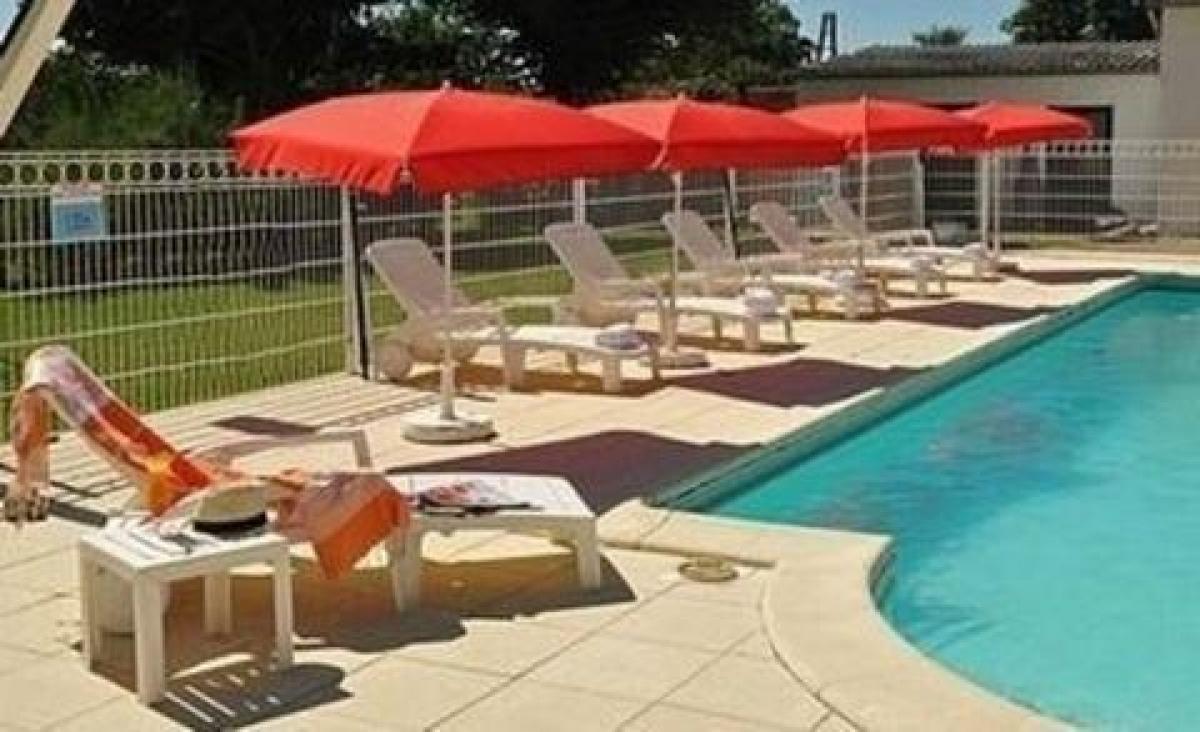  مكتب في Chateauroux, France 250متر مربع رقم 17864