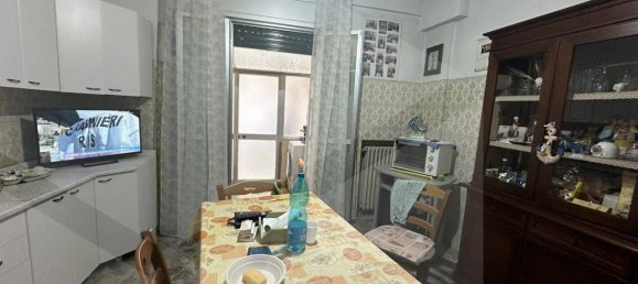 3 rooms Building in Bari, Italy No. 34343 8