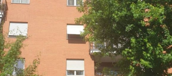 96m² Commercial property in San Donato Milanese, Italy No. 288005 5