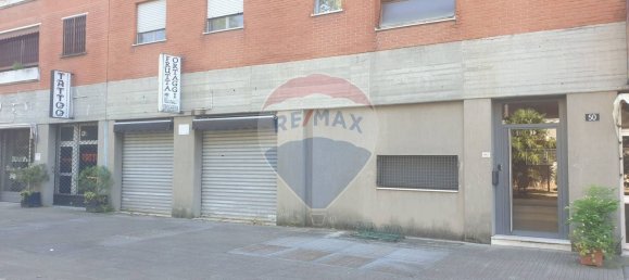 96m² Commercial property in San Donato Milanese, Italy No. 288005 12