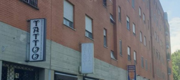 96m² Commercial property in San Donato Milanese, Italy No. 288005 14