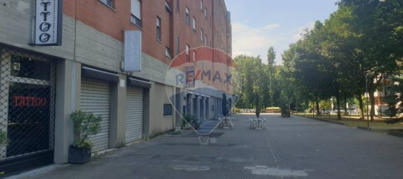 96m² Commercial property in San Donato Milanese, Italy No. 288005 15