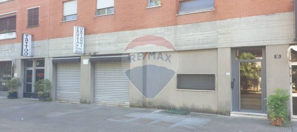 96m² Commercial property in San Donato Milanese, Italy No. 288005 10