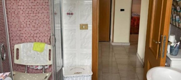 Apartamento de 3 divisões em Monterotondo, Italy N.º 19337 9