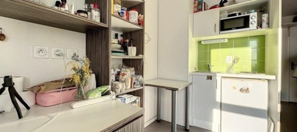 Estudio en Lyon, France No. 289821 5