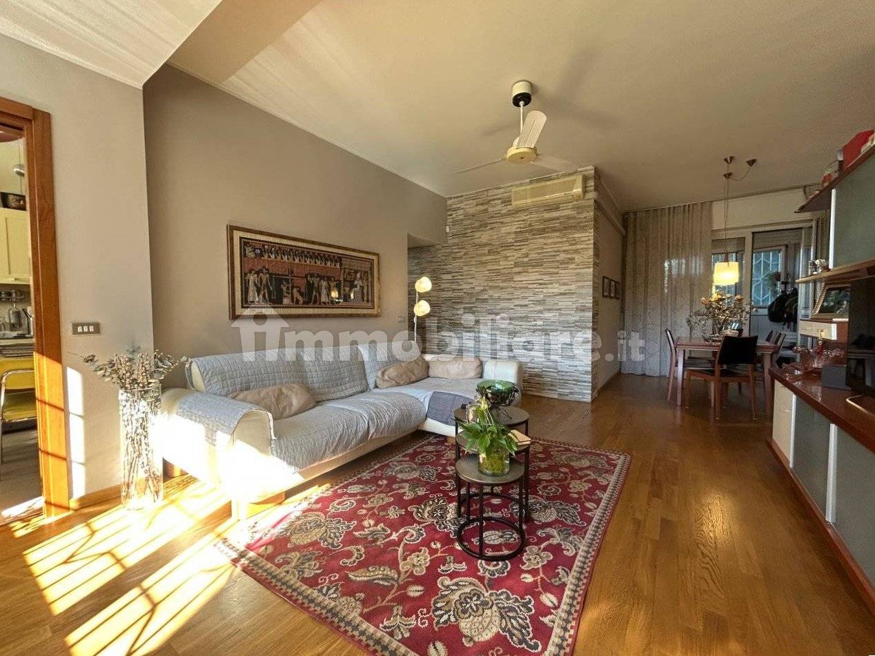 2 bedrooms Apartment in Milan, Italy No. 361776