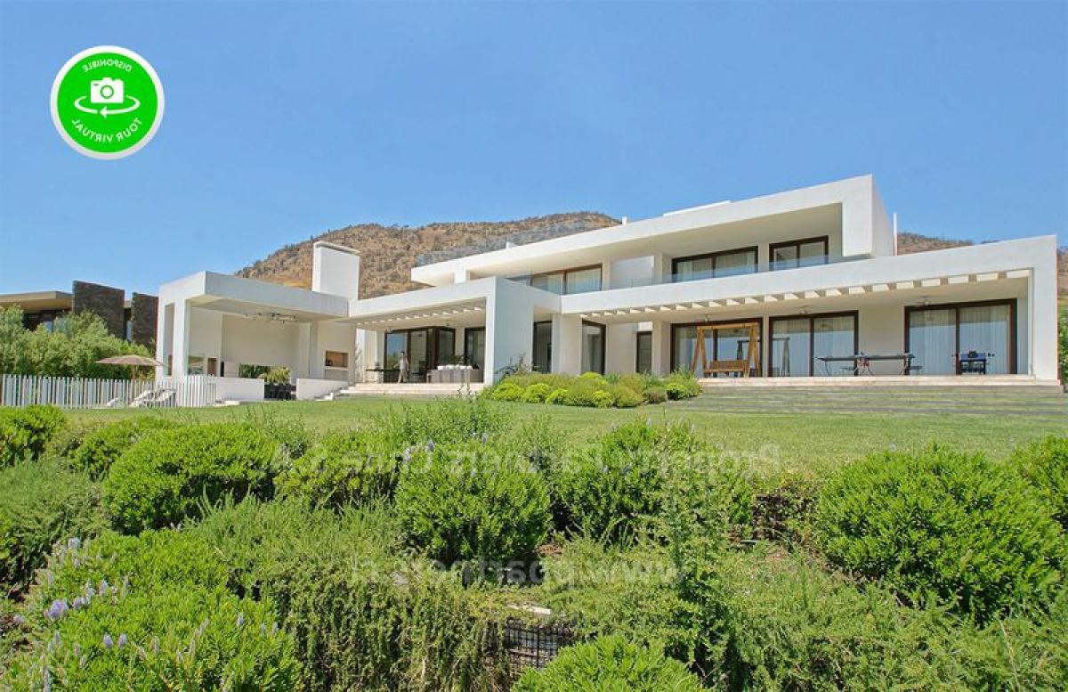 Casa de 4 dormitorios en Chacabuco, Chile No. 5740