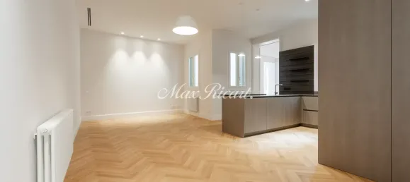 Квартира с 2 комнатами в Старый город, Испания № 33997 23