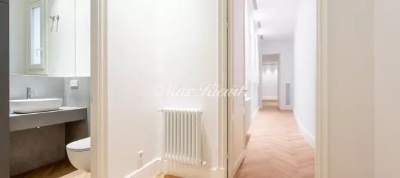 Квартира с 2 комнатами в Старый город, Испания № 33997 4