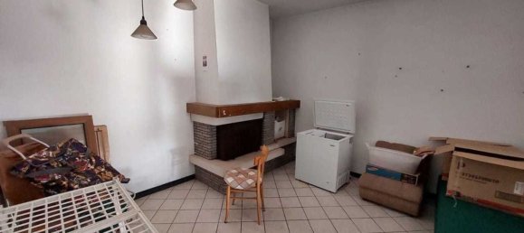 Дом с 10 комнатами в Кастельнуово Магра, Италия № 216823 17