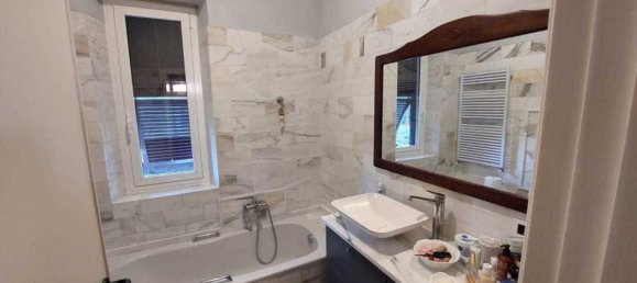 Дом с 10 комнатами в Кастельнуово Магра, Италия № 216823 9