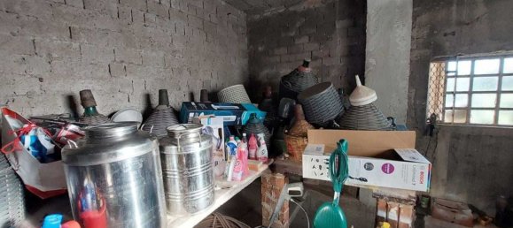 Дом с 10 комнатами в Кастельнуово Магра, Италия № 216823 29