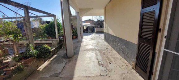 Дом с 10 комнатами в Кастельнуово Магра, Италия № 216823 22