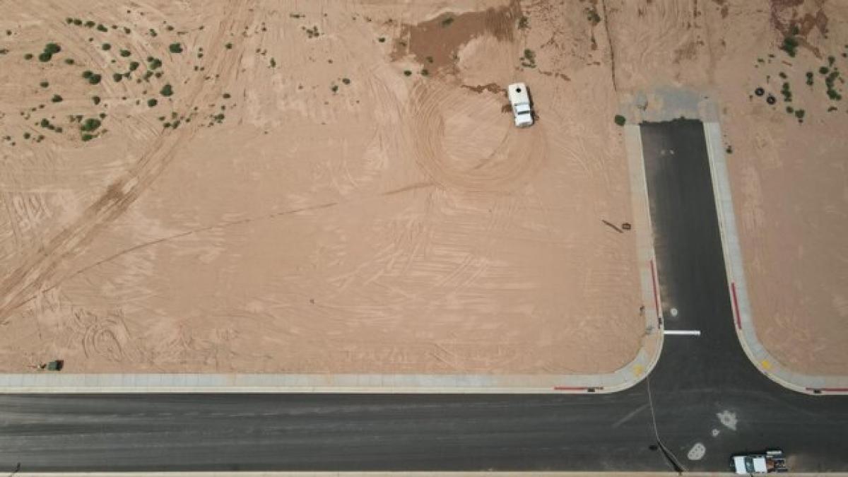  Land in Hurricane, USA No. 475772