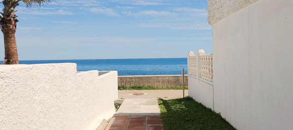 Таунхаус с 4 спальнями в Эстепона, Испания № 102930 9