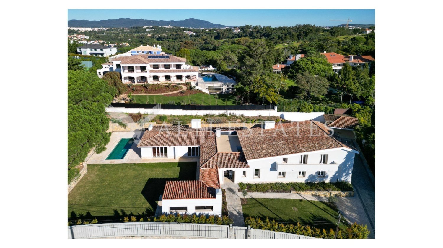 Villa de 4 dormitorios en Cascais, Portugal No. 97508