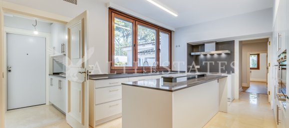 Villa de 4 dormitorios en Cascais, Portugal No. 97508 19