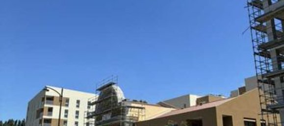 Gewerbliche Immobilie in Gleize, France 349m², Nr. 287415 3