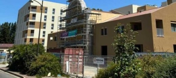 Gewerbliche Immobilie in Gleize, France 349m², Nr. 287415 2