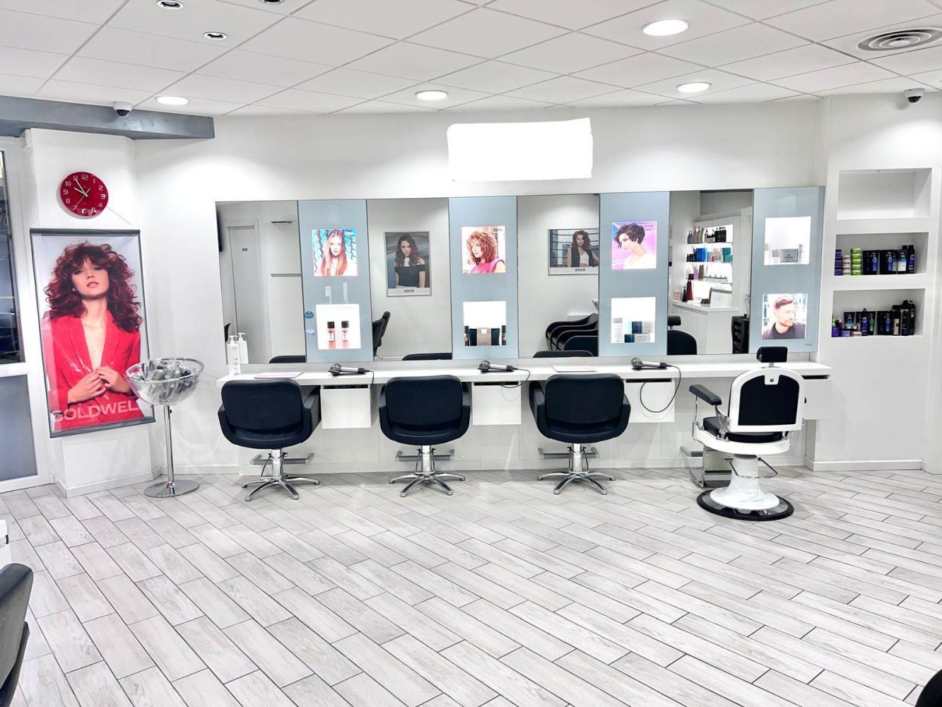 Propriété commerciale à Salò, Italy 85m² No. 6336