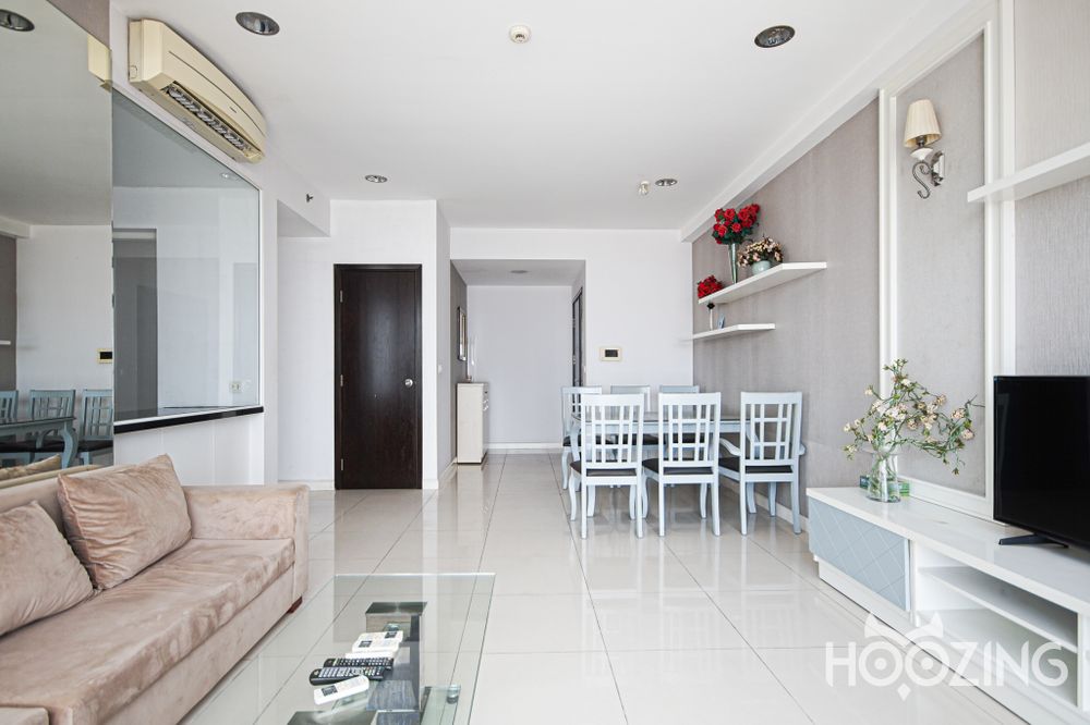 3 bedrooms Apartment in District 7, Vietnam No. 17260