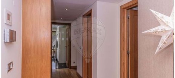 Apartamento T4 em Cascais, Portugal N.º 307708 14