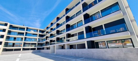 2 bedrooms Apartment in Vila Nova de Gaia, Portugal No. 182455 2