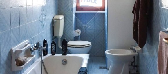 2 bedrooms Apartment in Bari, Italy No. 270521 18