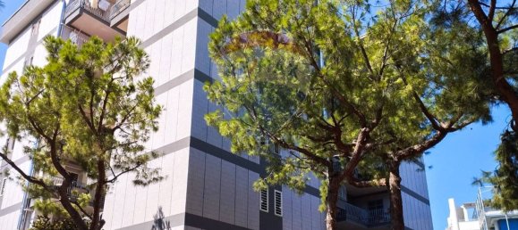 2 bedrooms Apartment in Bari, Italy No. 270521 5