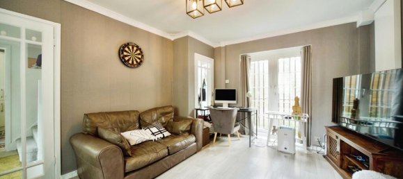 4 Schlafzimmer Haus in London, United Kingdom, Nr. 11633 2