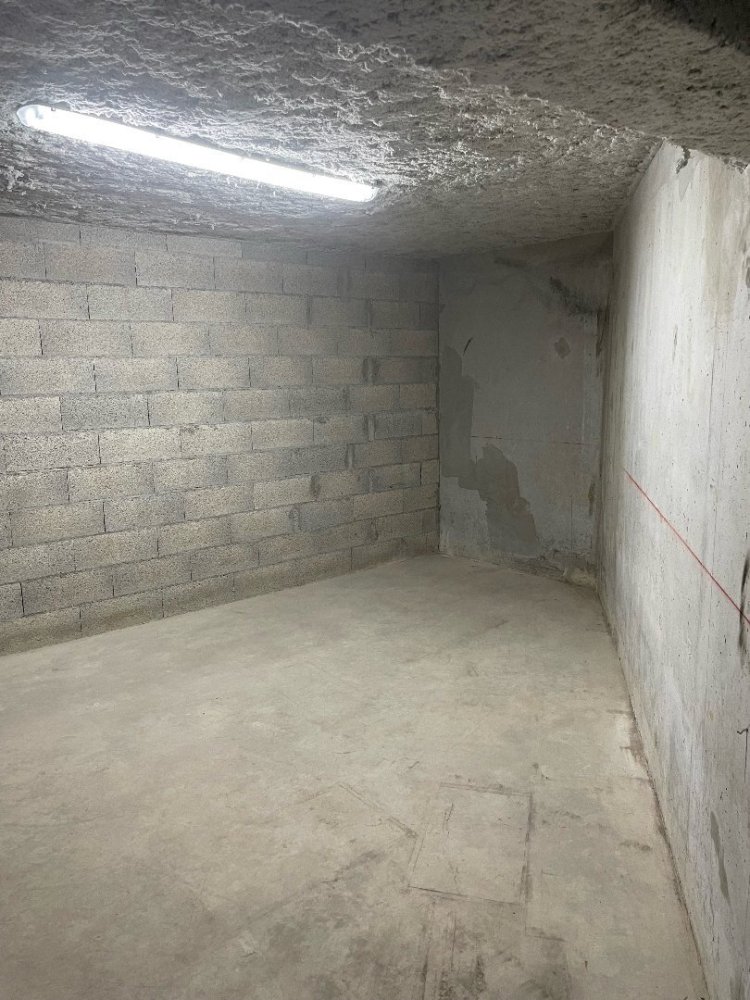 15m² Warehouse in Pignan, France No. 292416