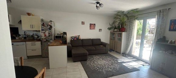 2 bedrooms House in Pertuis, France No. 363272 6