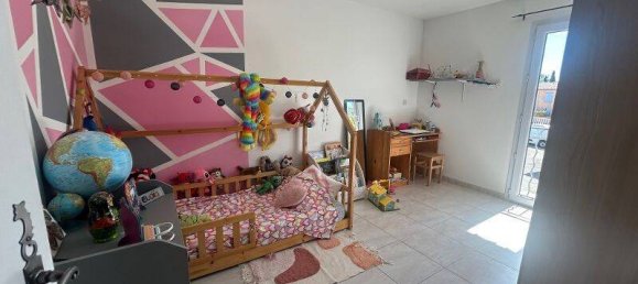 2 bedrooms House in Pertuis, France No. 363272 8