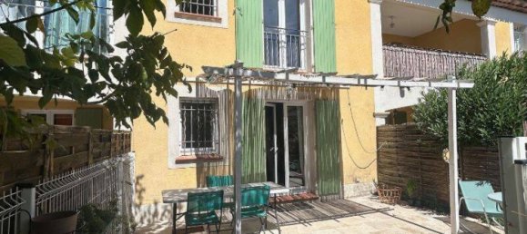 2 bedrooms House in Pertuis, France No. 363272 2