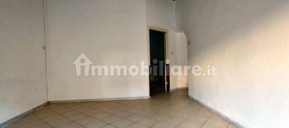 3 rooms Commercial property in Lucca, Italy No. 149031 8