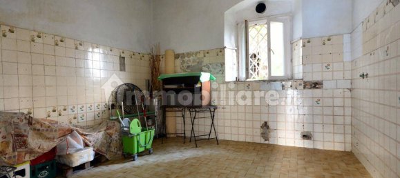 3 rooms Commercial property in Lucca, Italy No. 149031 6