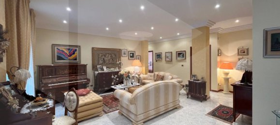 4 rooms Apartment in Bari, Italy No. 23651 8