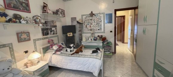4 rooms Apartment in Bari, Italy No. 23651 5