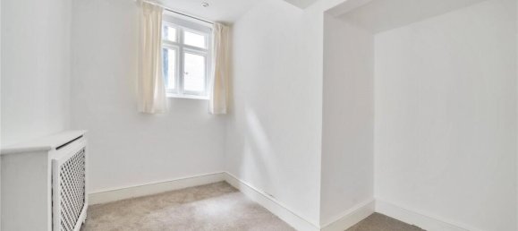 2 bedrooms Apartment in London, United Kingdom No. 5379 13