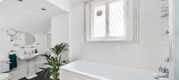 2 bedrooms Apartment in London, United Kingdom No. 5379 10