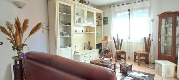 5 rooms Villa in Massarosa, Italy No. 258692 2