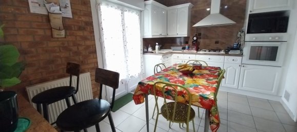 Casa de 3 dormitorios en Miniac-Morvan, France No. 198891 6