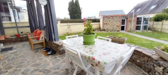 Casa de 3 dormitorios en Miniac-Morvan, France No. 198891 2