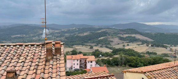 6 rooms Apartment in Pomarance, Italy No. 133731 2