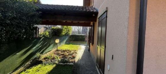 6 rooms Villa in Besozzo, Italy No. 263490 3
