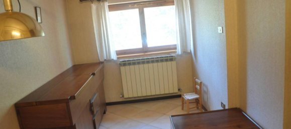 3-salle Appartement à Pescocostanzo, Italy No. 42574 10