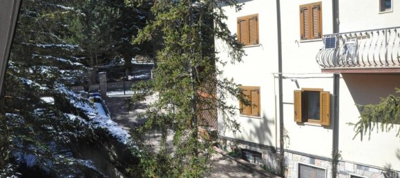 3-salle Appartement à Pescocostanzo, Italy No. 42574 18