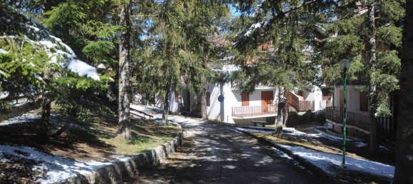 3-salle Appartement à Pescocostanzo, Italy No. 42574 2